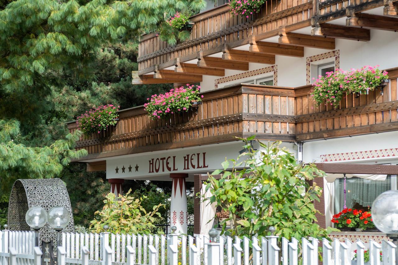 Hotel Hell Urtijëi Dış mekan fotoğraf